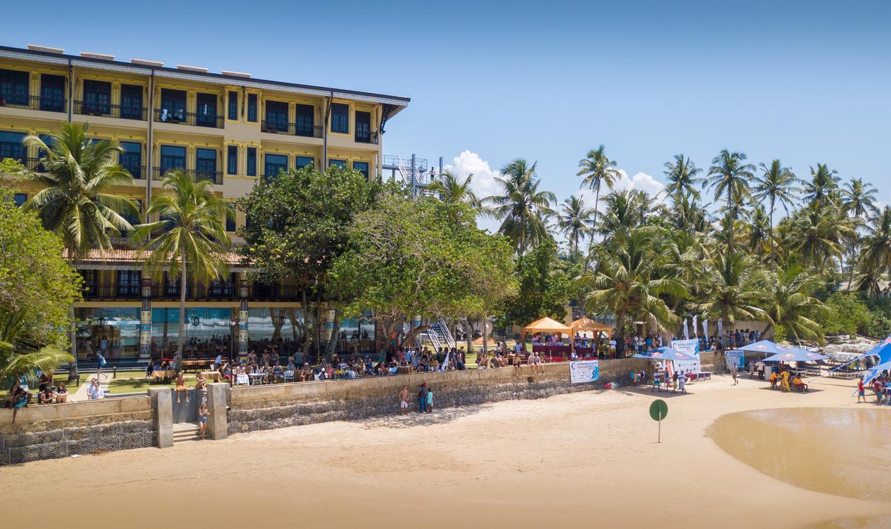 Beach Front Hotel Ahangama Buitenkant foto